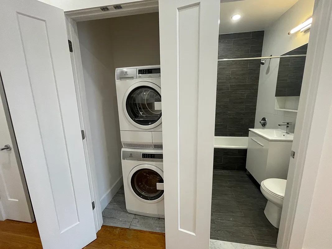 539 Lenox Avenue #4C - Photo 7 of 10