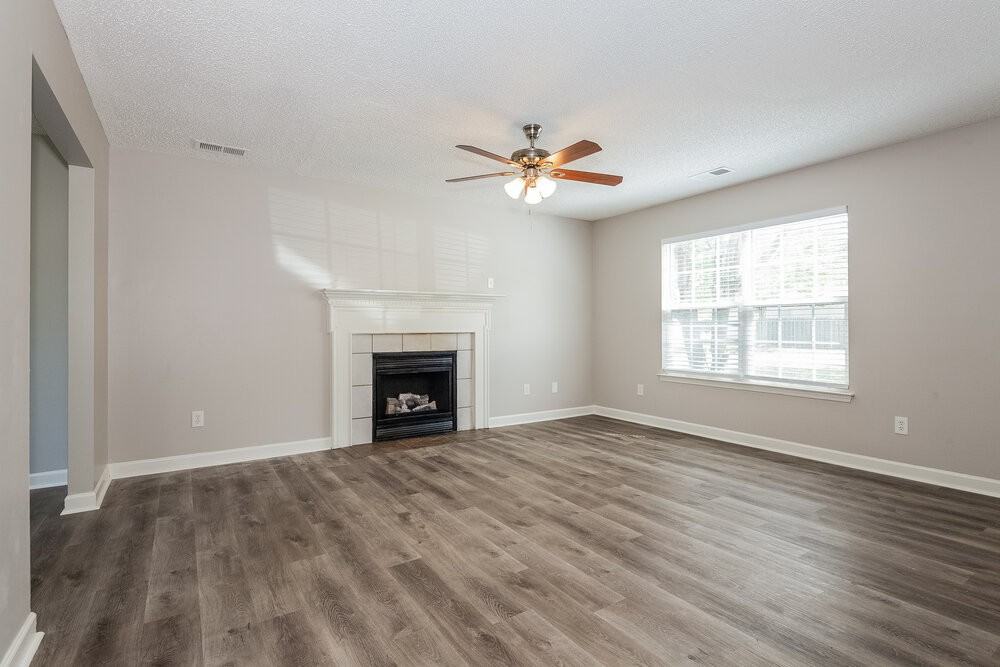 10512 Wilson Glen Dr - Photo 3 of 17
