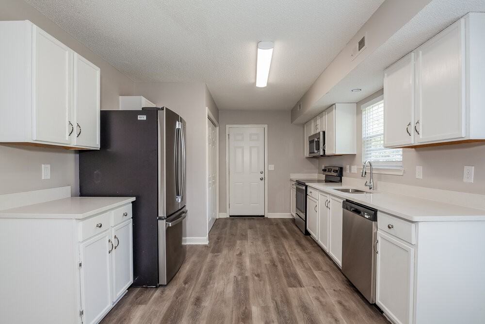 10512 Wilson Glen Dr - Photo 7 of 17
