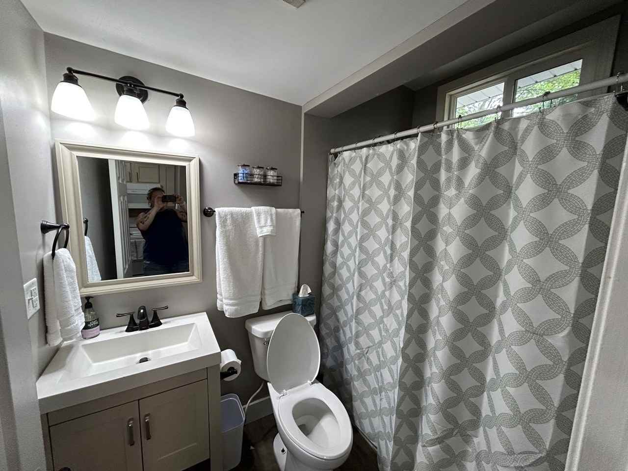 619 Charles Ave Se - Photo 6 of 21