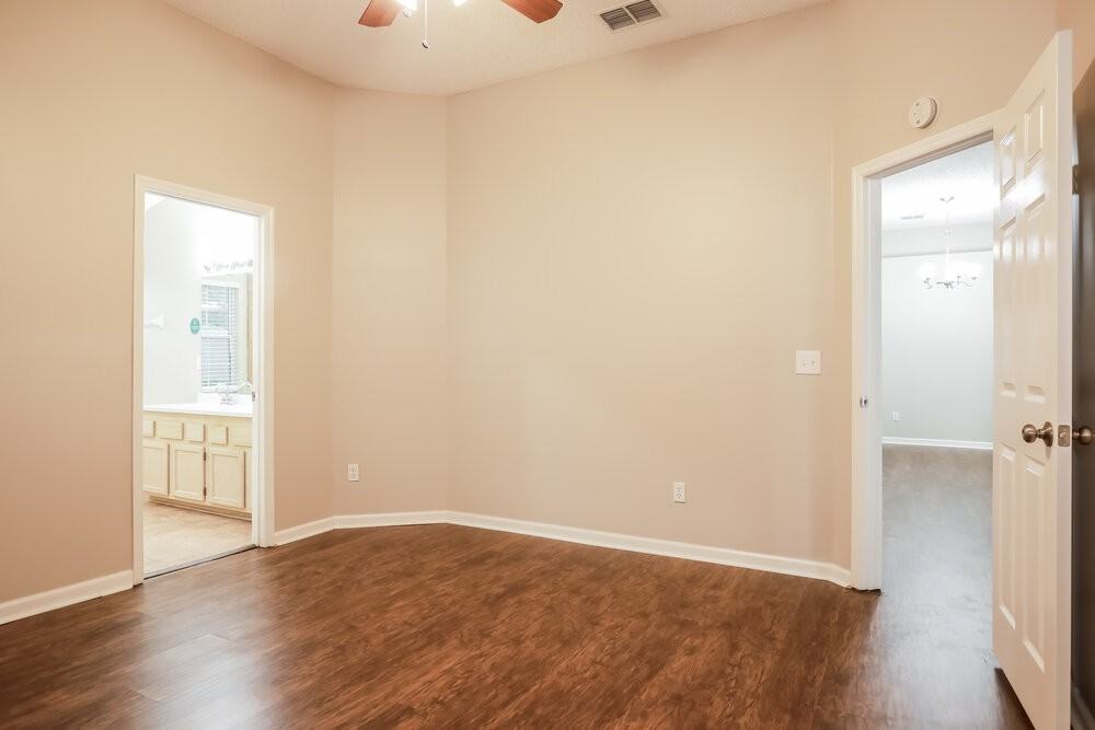1433 Starboard Ct - Photo 7 of 14
