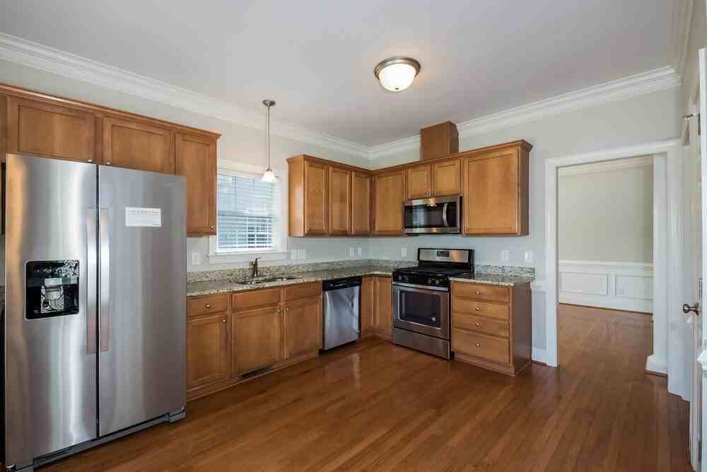 2014 Watsonia Dr - Photo 4 of 13