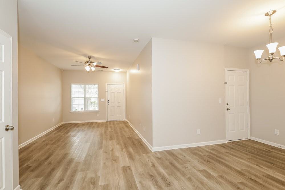 14072 Singleleaf Ln - Photo 5 of 17