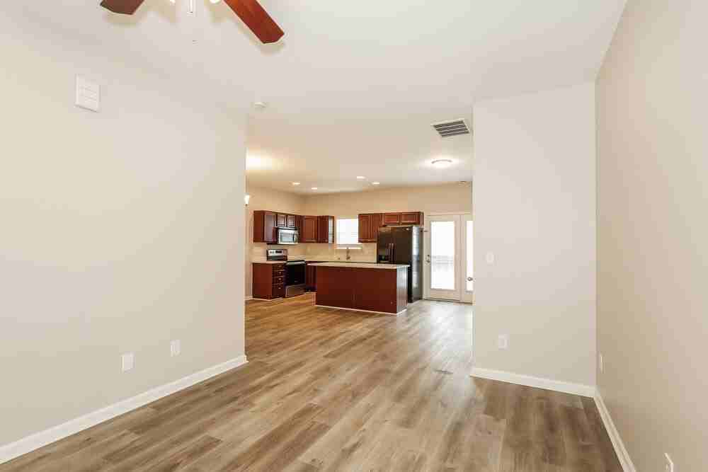14072 Singleleaf Ln - Photo 6 of 17
