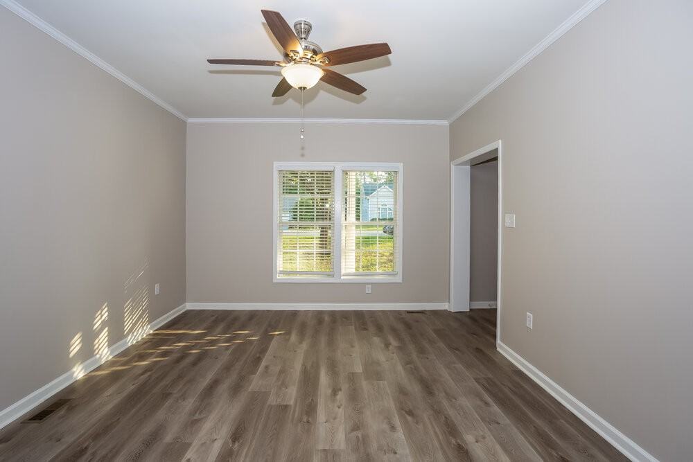 1042 Newfound Hollow Dr - Photo 5 of 15