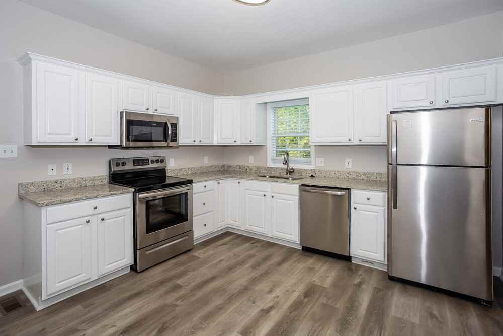 1042 Newfound Hollow Dr - Photo 7 of 15