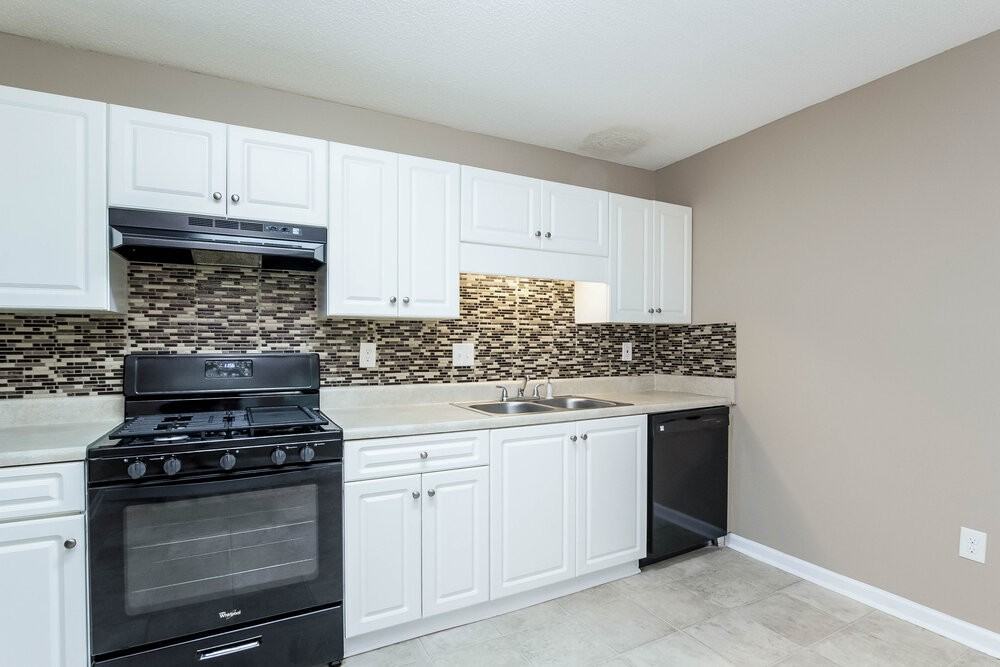 7509 Stonehenge Way - Photo 6 of 15