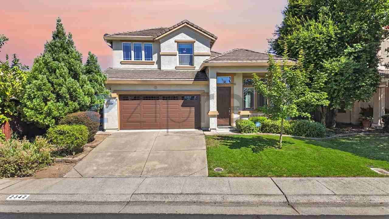 2342 Canary Dr - Photo 2 of 50