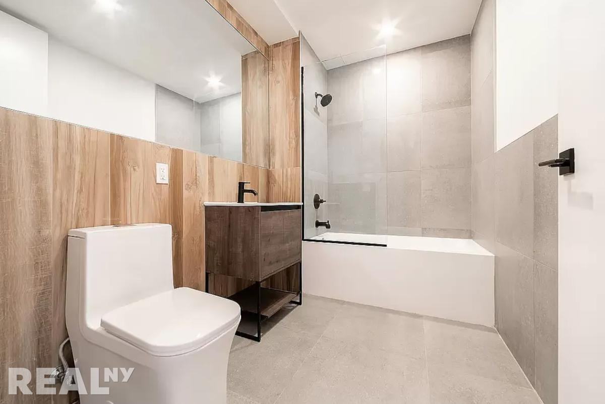 Schermerhorn St #19B - Photo 5 of 8