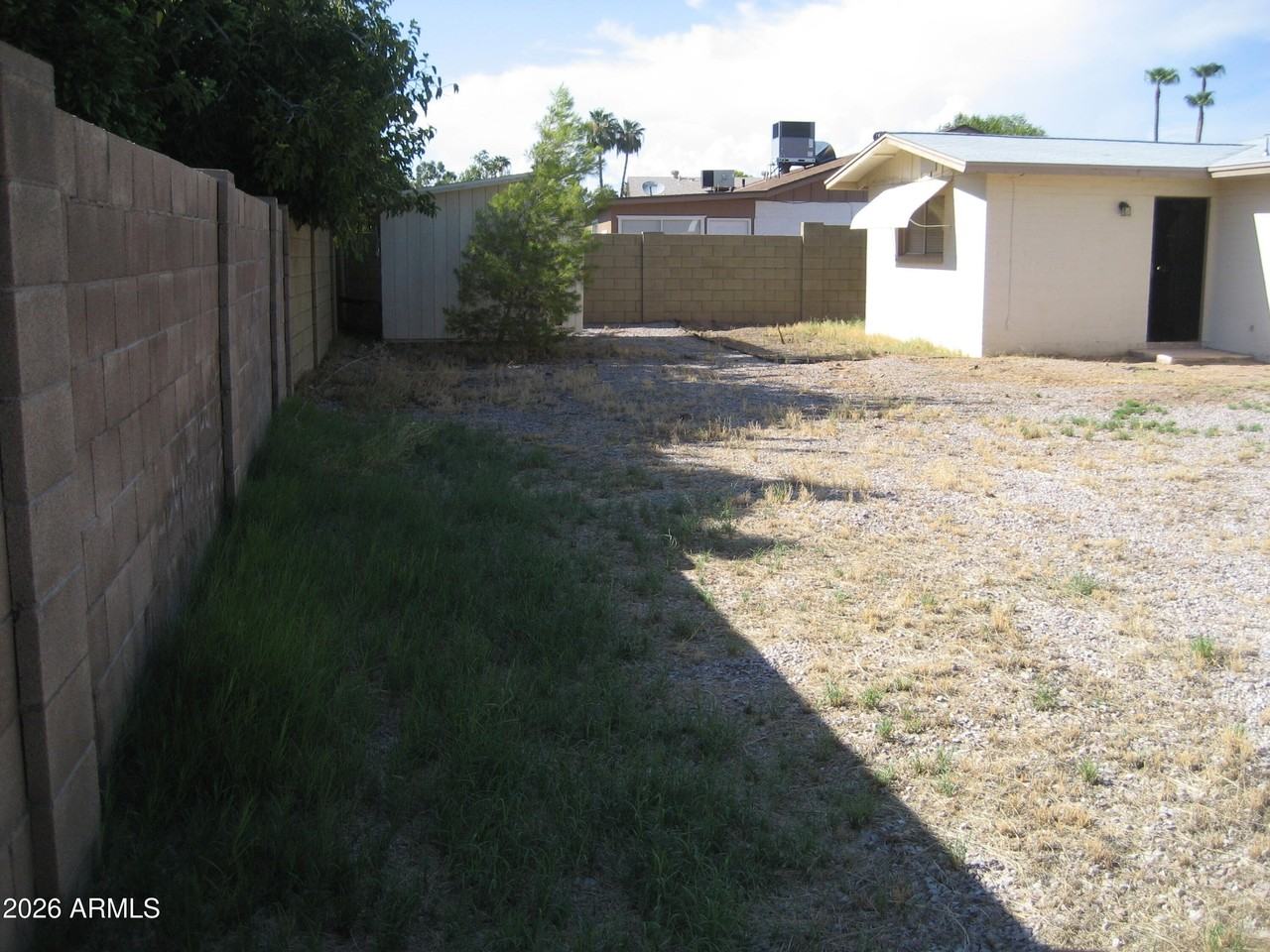 11634 N 49th Ave - Photo 3 of 10