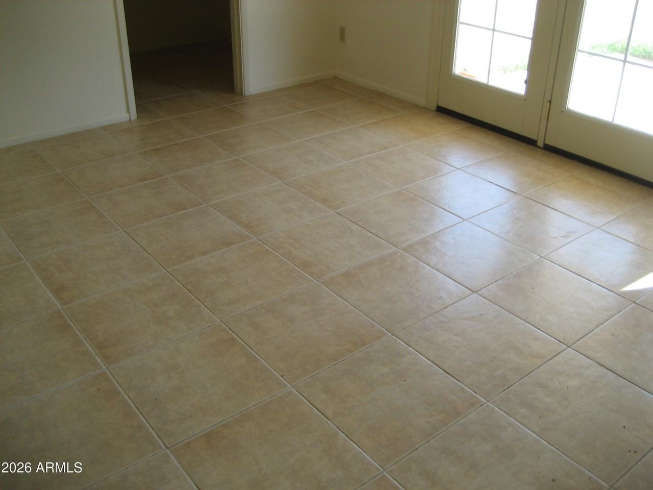 11634 N 49th Ave - Photo 6 of 10