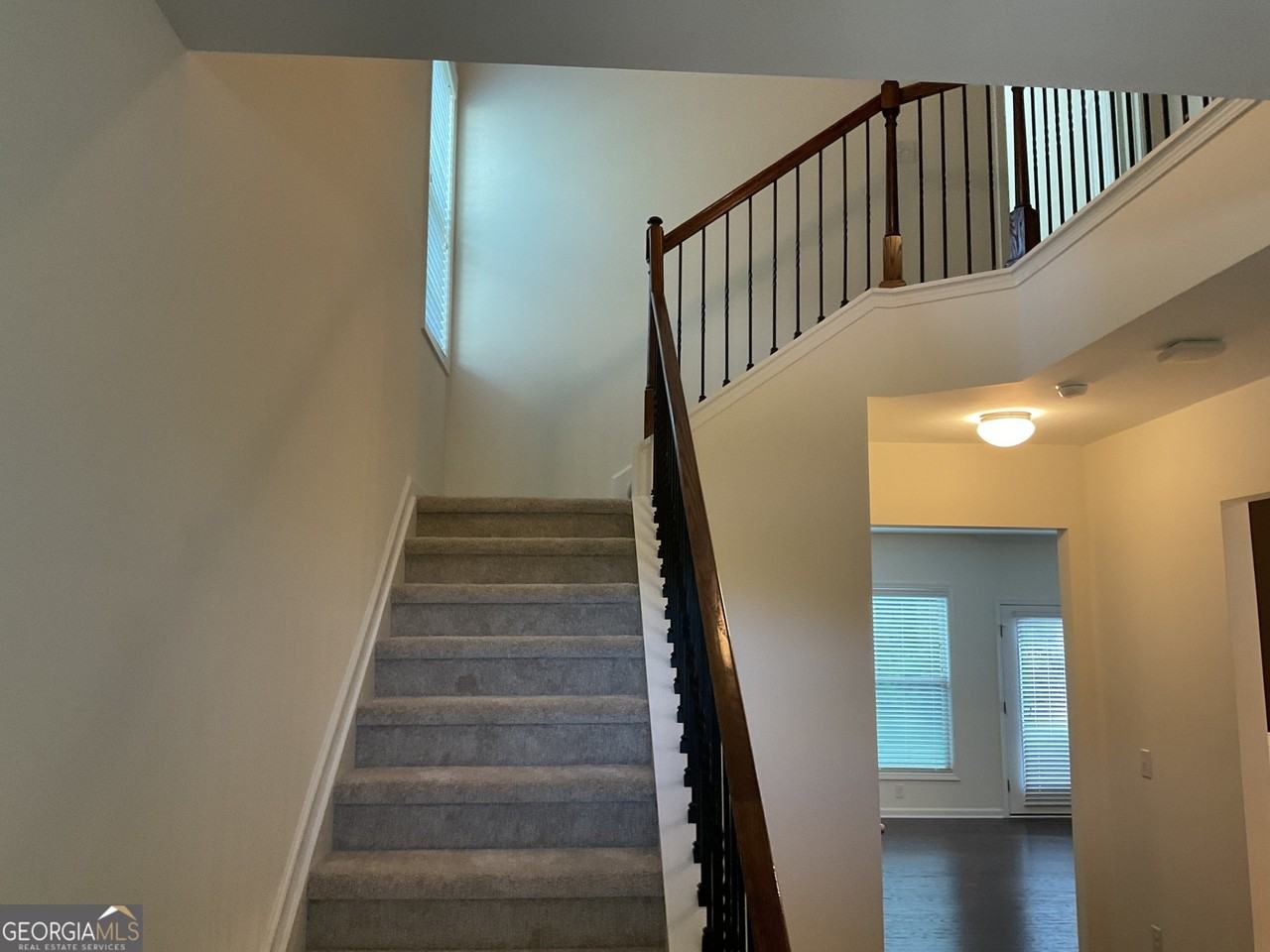 7305 Heritage Oak Ct - Photo 2 of 18