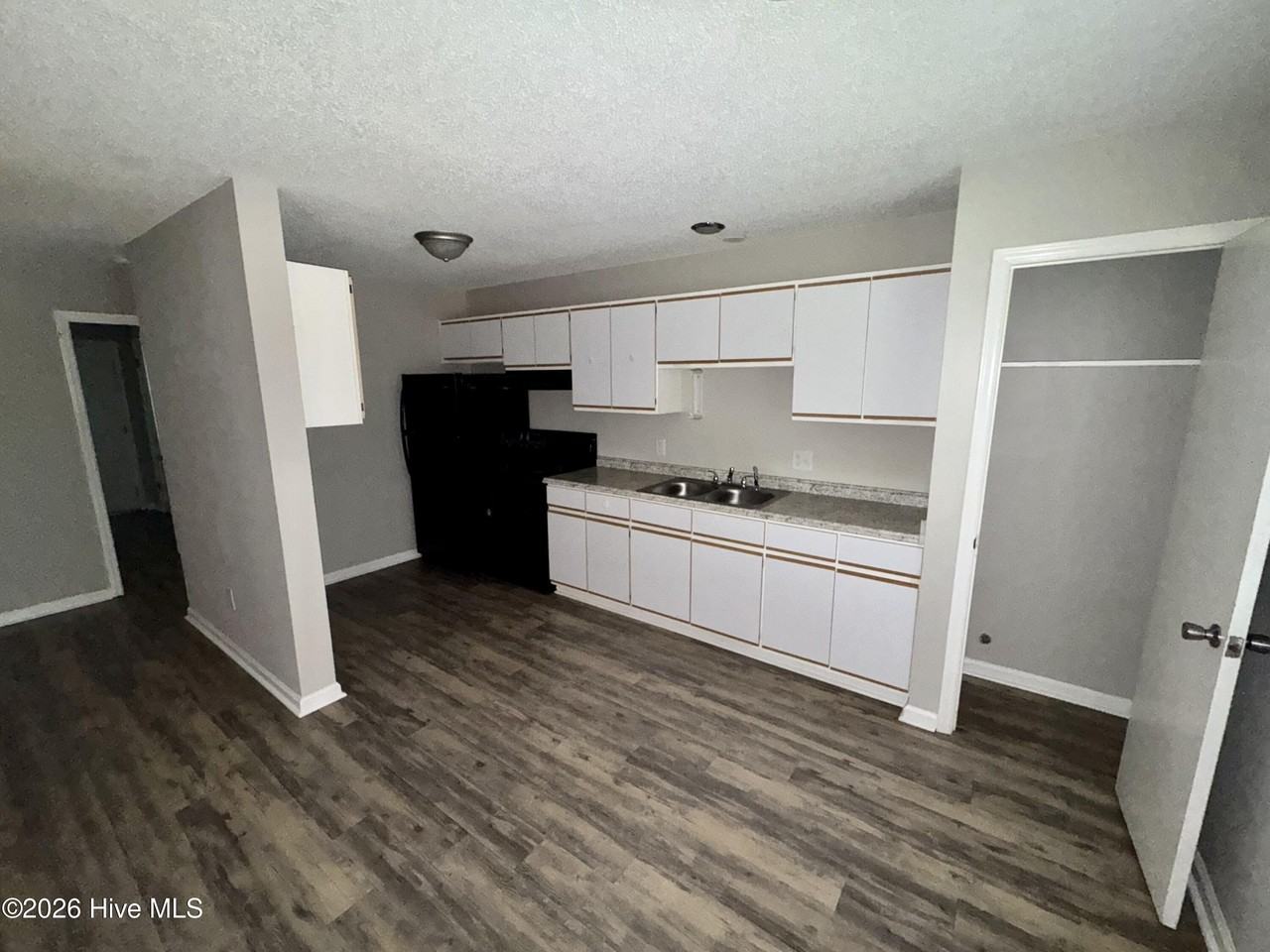 1010 Peed Dr #2 - Photo 3 of 12