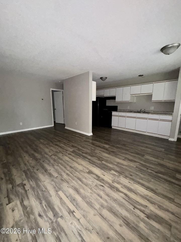 1010 Peed Dr #2 - Photo 6 of 12