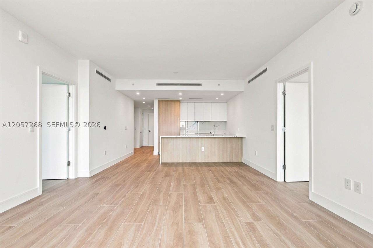 Laguna Cir #1903 - Photo 6 of 36
