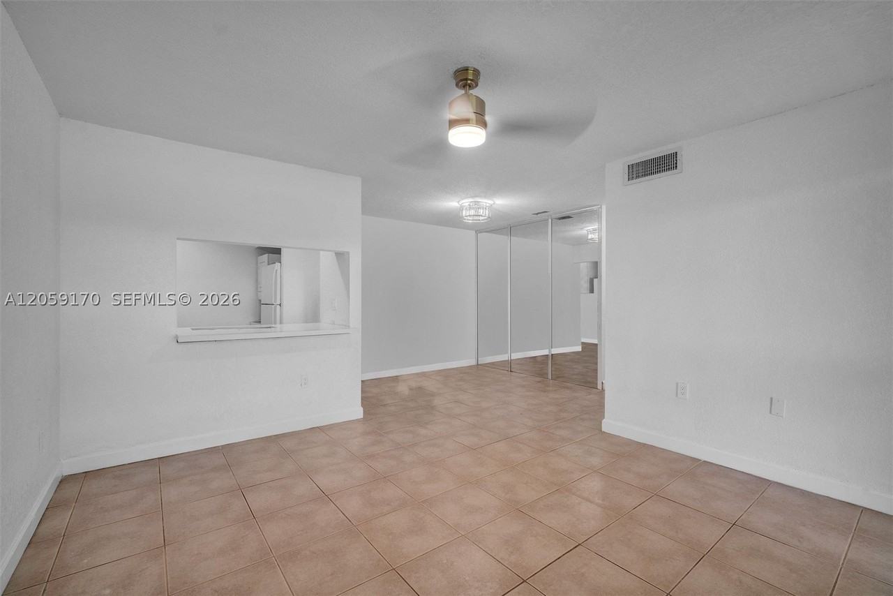 10015 Nw 4th St #203 - Photo 7 of 19