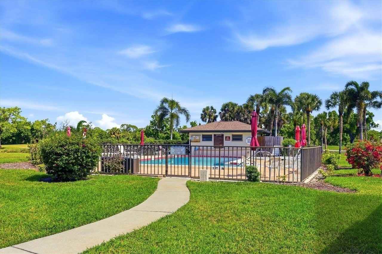4535 Longwater Chase #18 - Photo 3 of 32