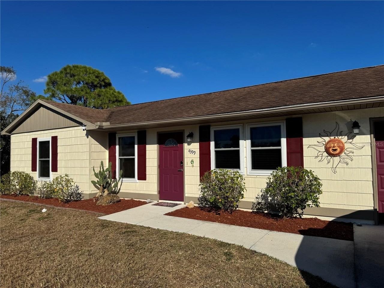 4399 Mundella Cir - Photo 2 of 22