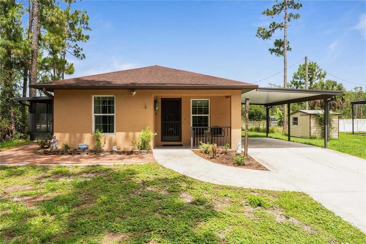 3241 Tropicaire Blvd - Photo 2 of 23