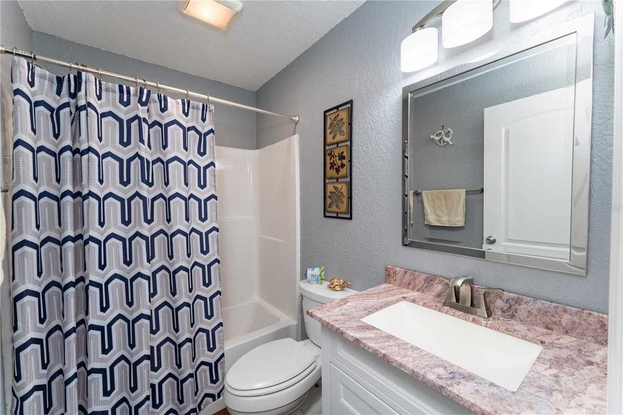 3241 Tropicaire Blvd - Photo 7 of 23