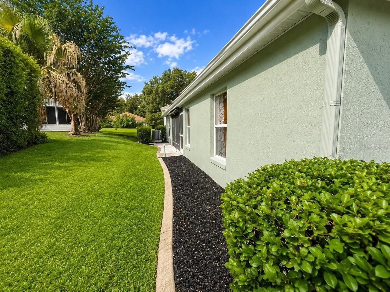 1211 Cabella Cir - Photo 2 of 32