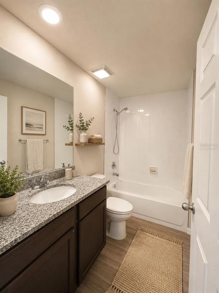10193 Burlington Ave - Photo 4 of 10