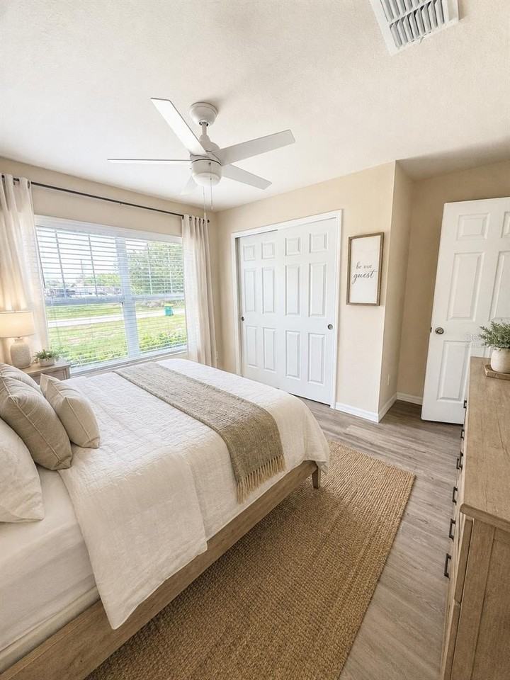 10193 Burlington Ave - Photo 5 of 10