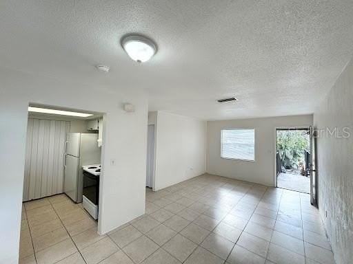1221 Kennedy Rd #48 - Photo 5 of 12