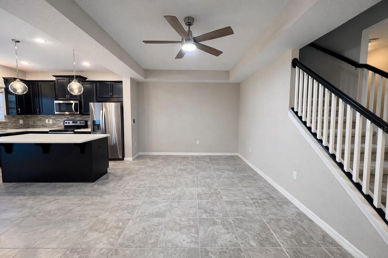 3749 Brighton Park Cir - Photo 3 of 26
