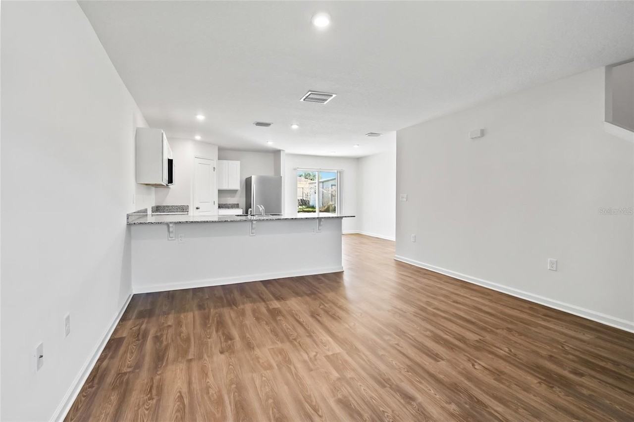 612 Linnet Ct - Photo 5 of 42