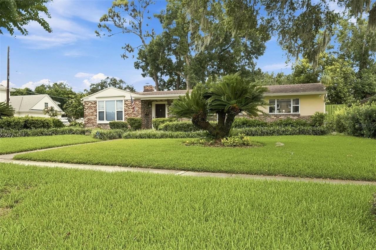 1228 Spring Lake Dr - Photo 2 of 25