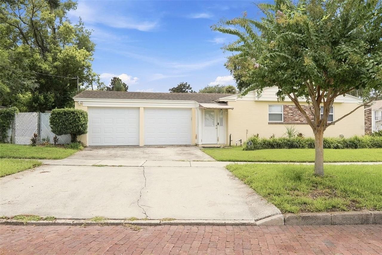 1228 Spring Lake Dr - Photo 3 of 25