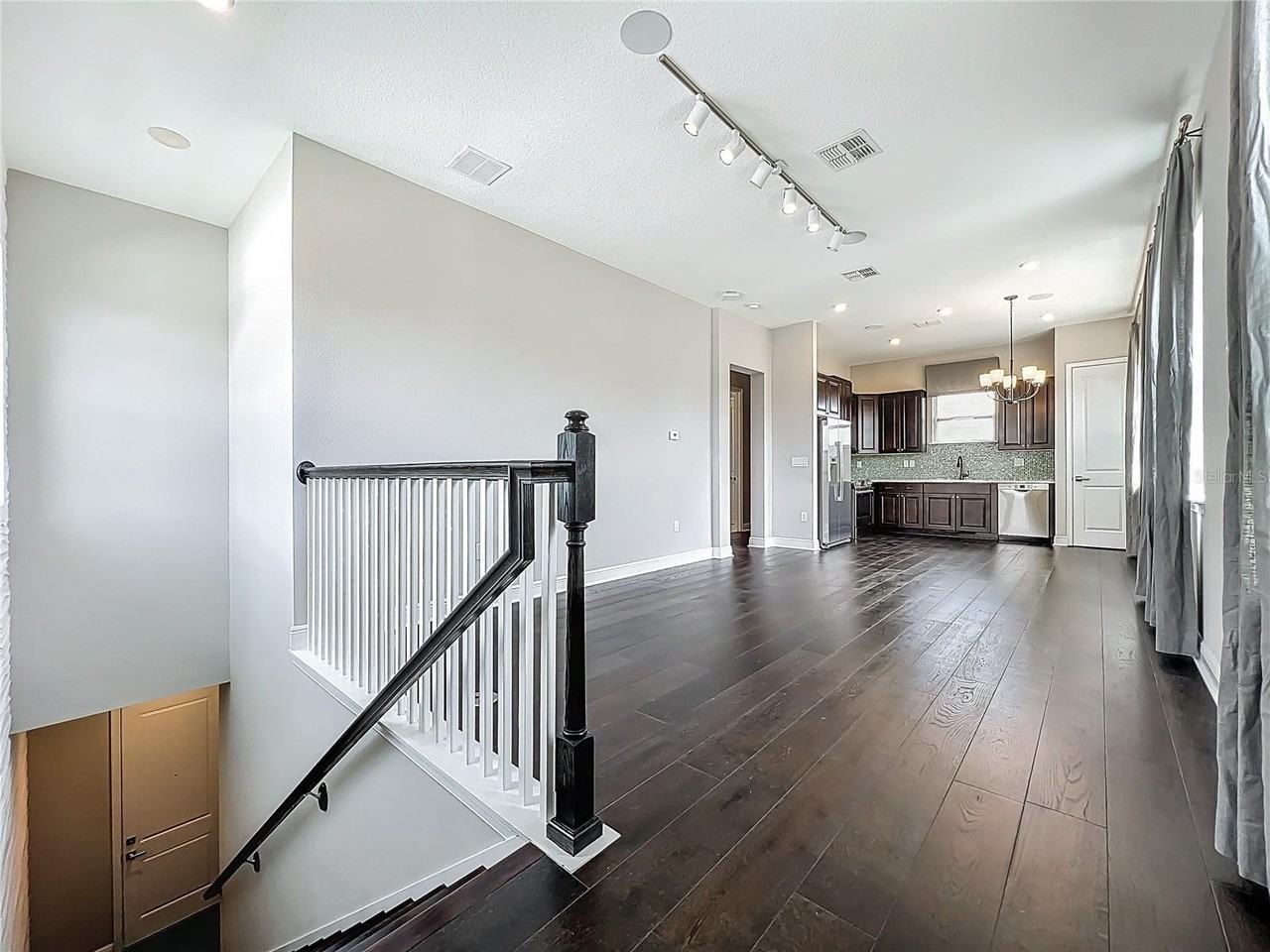 13450 Gabor Ave - Photo 5 of 19