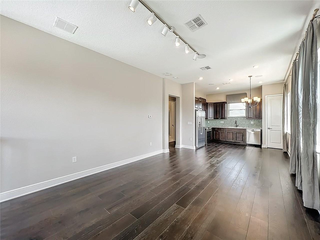 13450 Gabor Ave - Photo 6 of 19