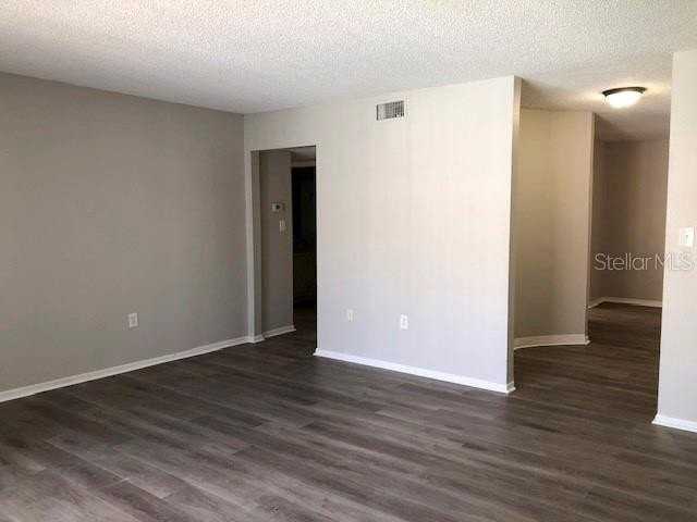 548 Orange Dr #14 - Photo 4 of 21