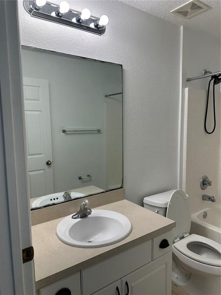 2149 N Normandy Blvd - Photo 7 of 11