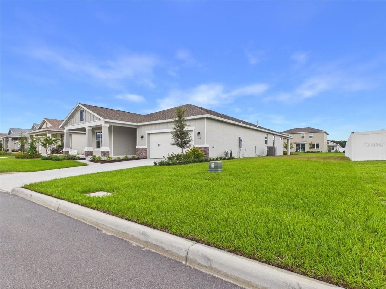 5717 Sw 71st Ct - Photo 2 of 42