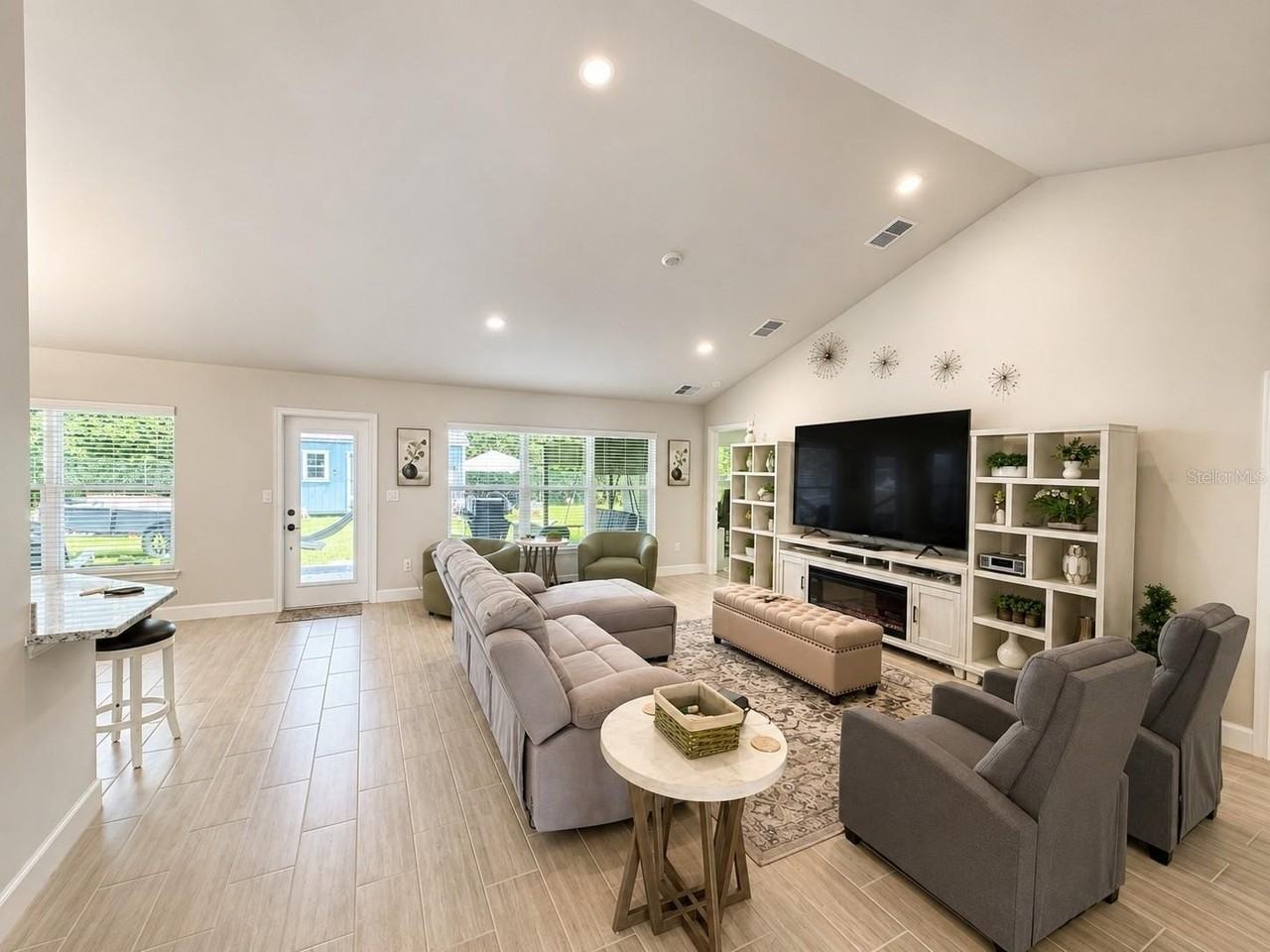4869 Sw 115th St - Photo 2 of 15