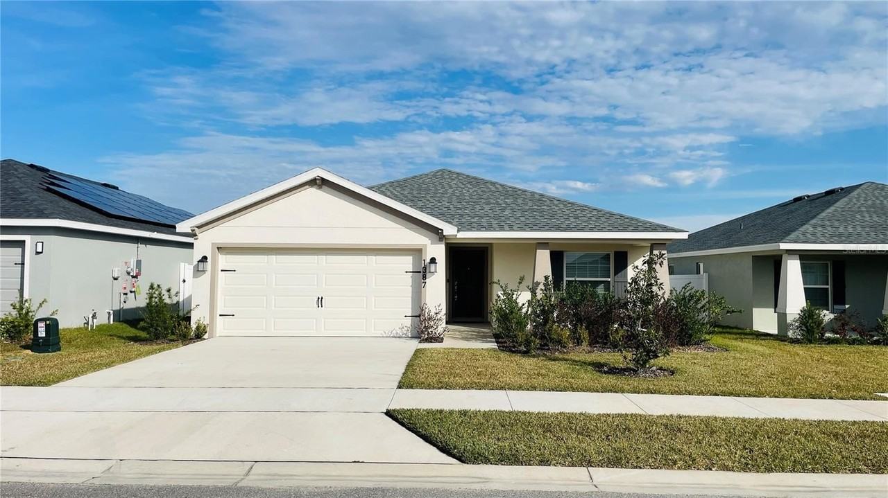 1387 Mountain Flower Ln