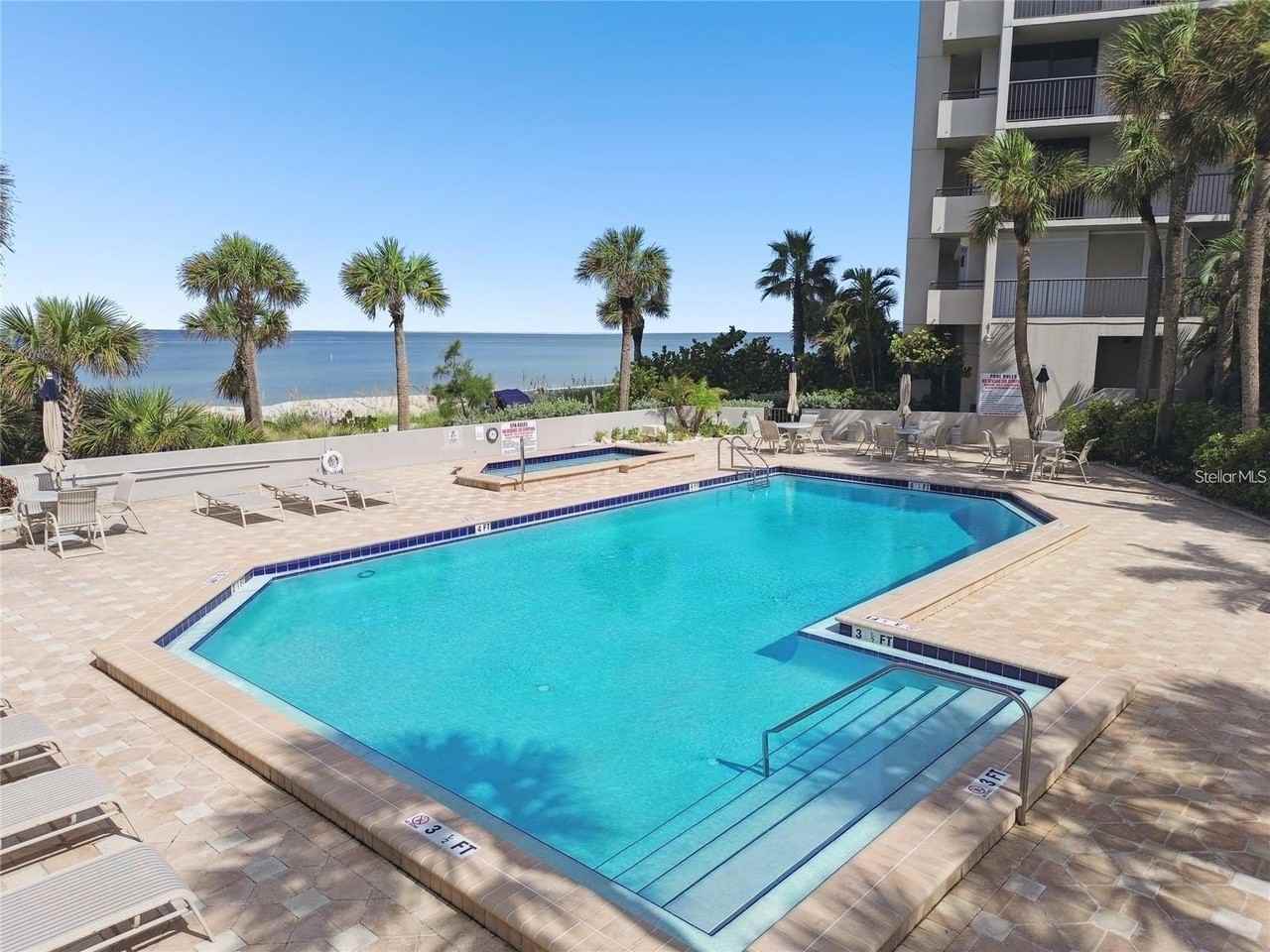 1600 Gulf Blvd #1016