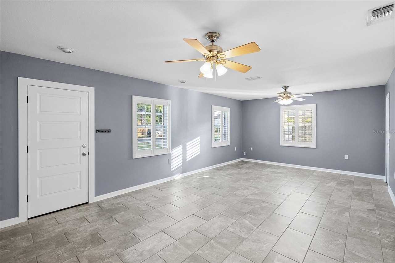 3611 W Anderson Ave - Photo 4 of 47