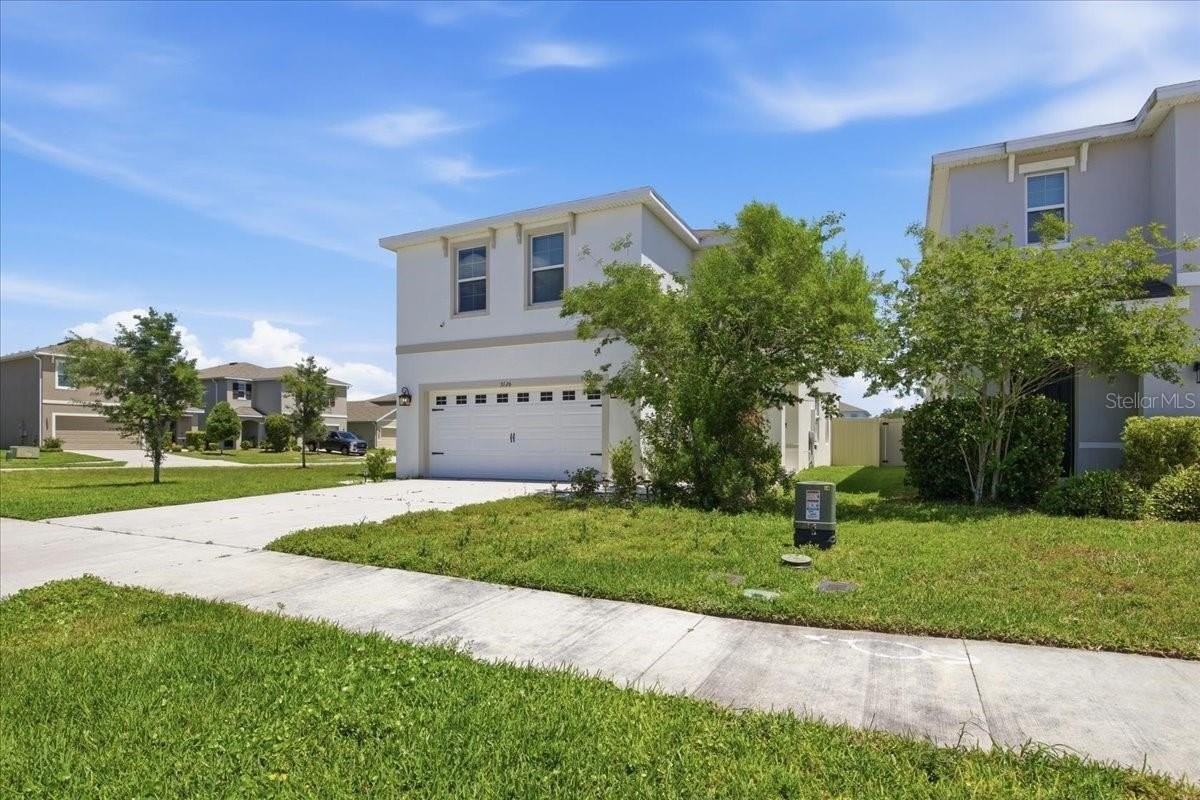 3126 Suncoast Blend Dr - Photo 3 of 50
