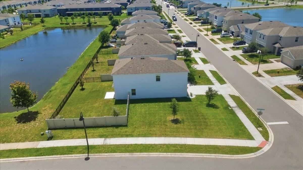 3126 Suncoast Blend Dr - Photo 5 of 50