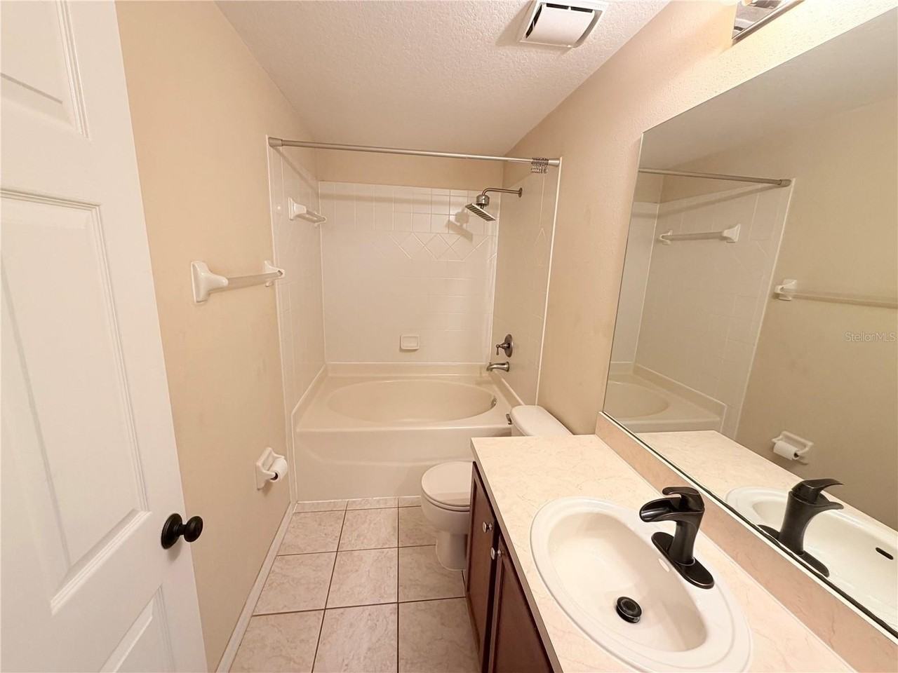 110 Coquina Bay Dr - Photo 7 of 12