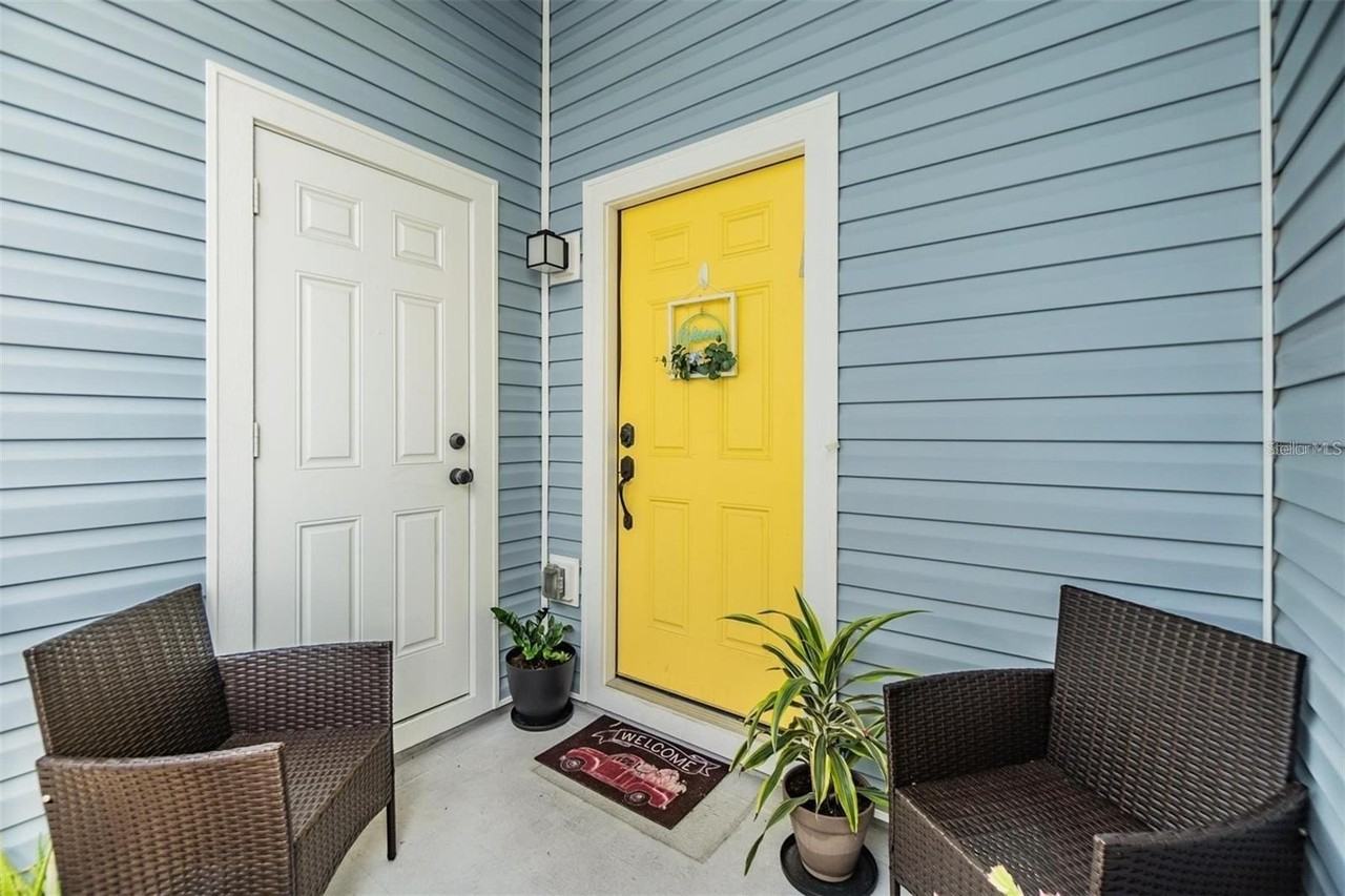 1265 Jade Pl - Photo 2 of 9