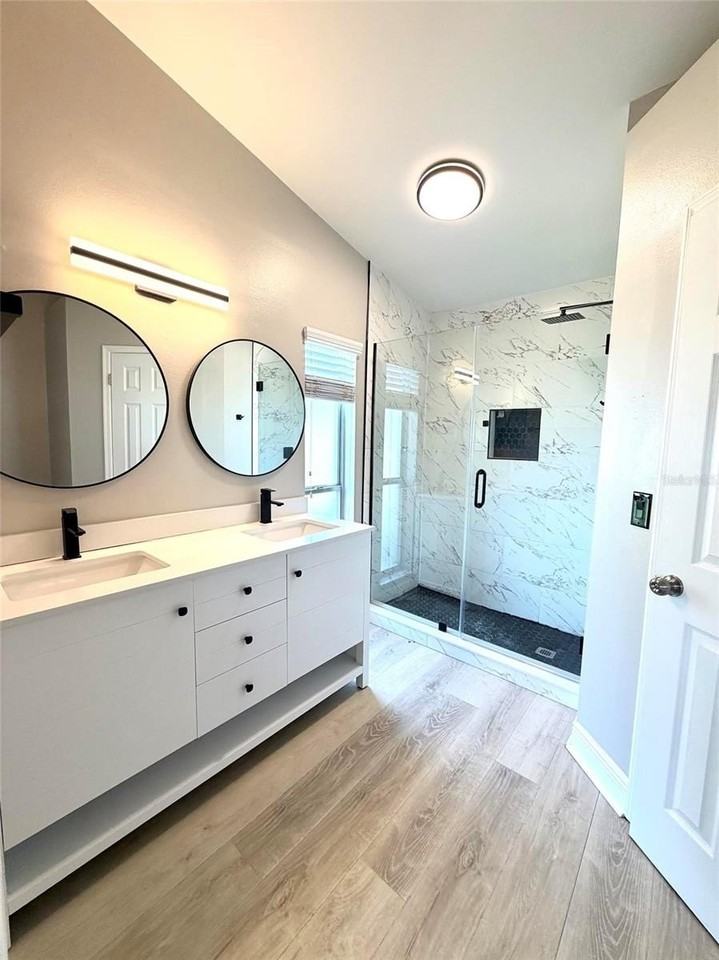 15613 Greater Groves Blvd - Photo 6 of 14