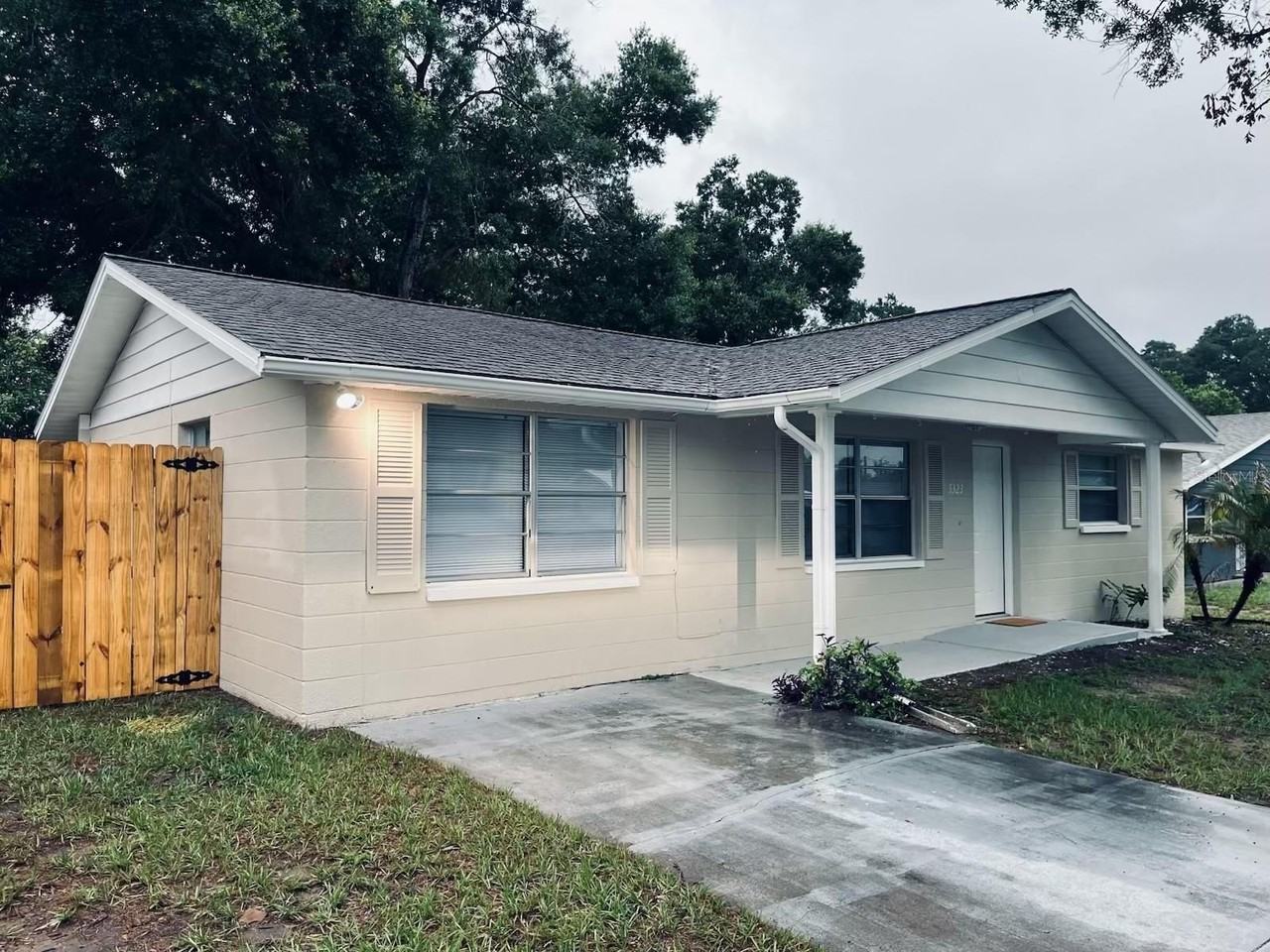 5323 Satsuma Dr - Photo 3 of 46