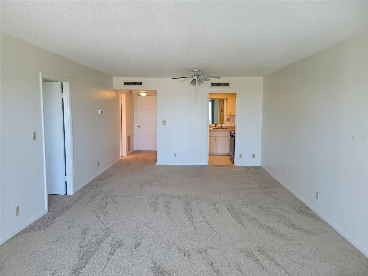 400 64th Ave #1001W - Photo 3 of 37