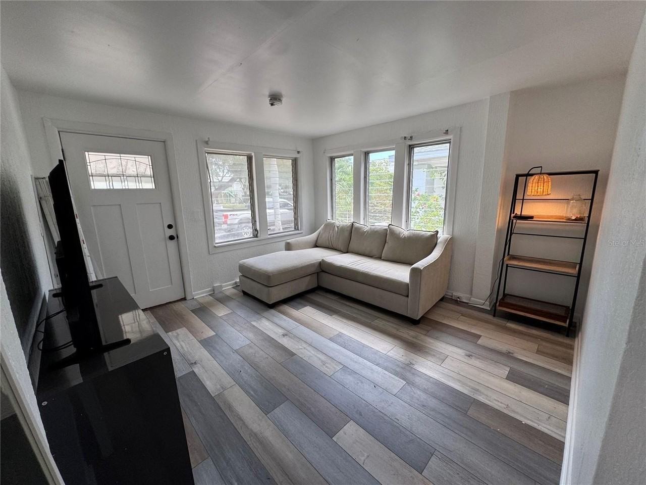 142 6th Ave N #1 - Photo 3 of 23