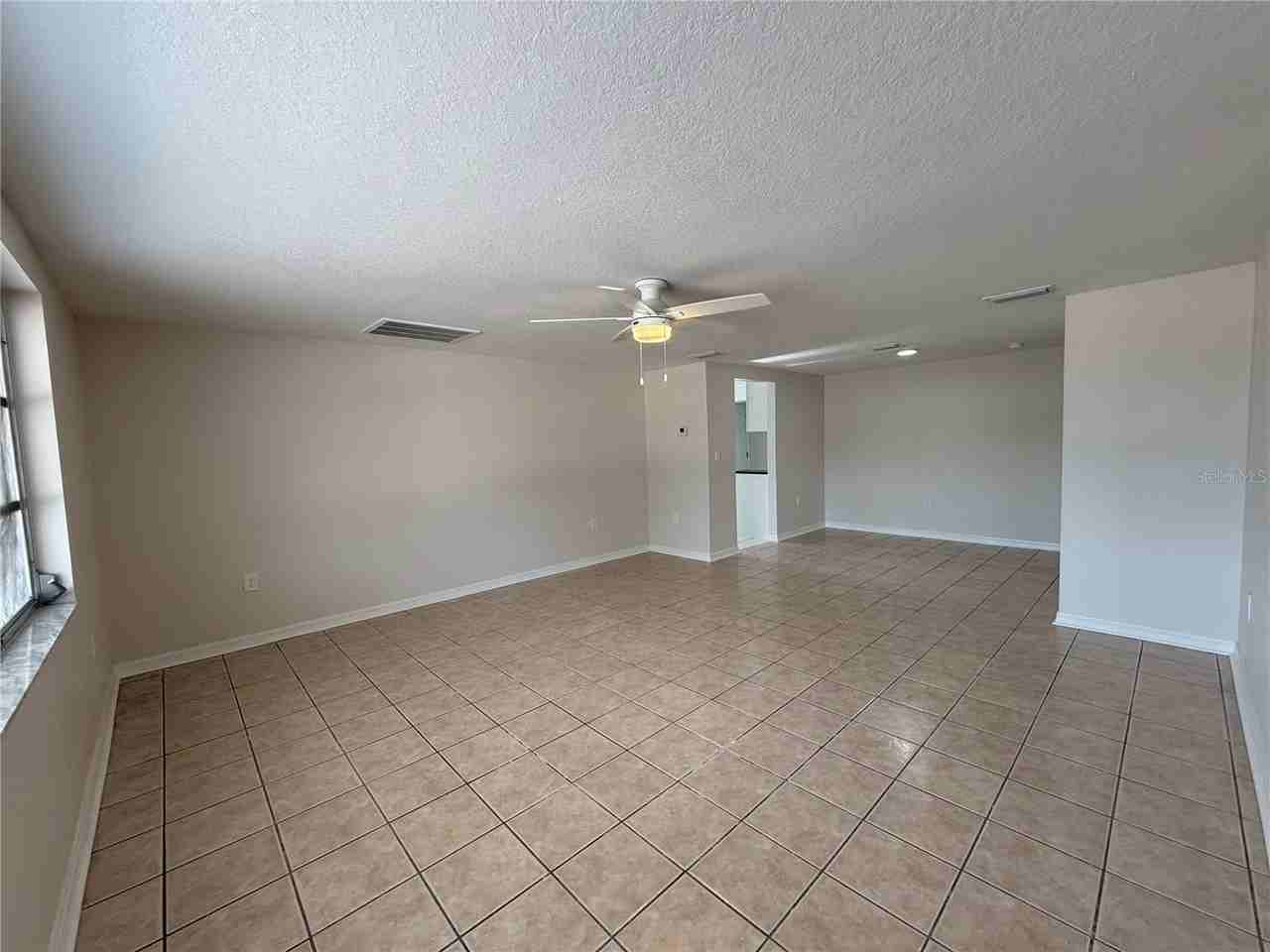 5241 Sparrow Dr - Photo 3 of 16